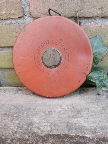 Vintage Lederen Meetlint 30m beschikbaar voor biedingen
