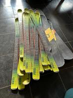 Ski’s en snowboards gebruikt zonder binding decoratie, Sport en Fitness, Snowboarden, Gebruikt, Ophalen