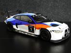 Minichamps dealer 1:18 BMW M4 GT3 presentatie model 2021, Hobby en Vrije tijd, Modelauto's | 1:18, Minichamps, Auto, Onbekend