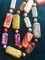 Mooie vintage ketting met gekleurde stenen, Ophalen of Verzenden, Zo goed als nieuw, Overige kleuren, Overige materialen