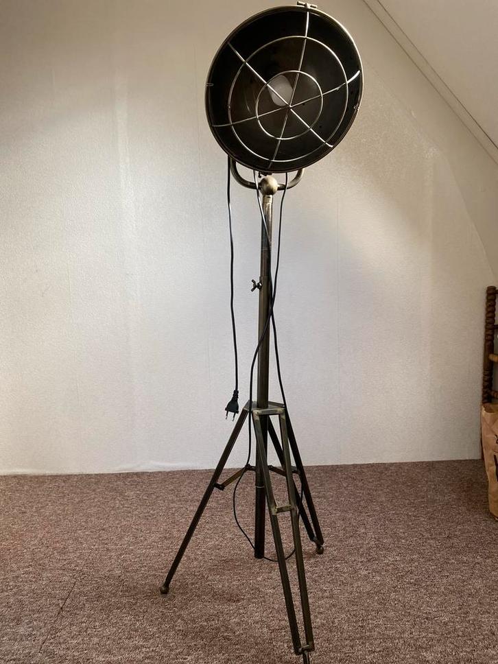 Vintage Industriële Lamp, Huis en Inrichting, Lampen | Vloerlampen, Gebruikt, 150 tot 200 cm, Metaal, Ophalen