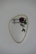 Vintage spiegel koperen rand met roos asymmetrisch, Minder dan 50 cm, Verzenden, Zo goed als nieuw, Minder dan 100 cm