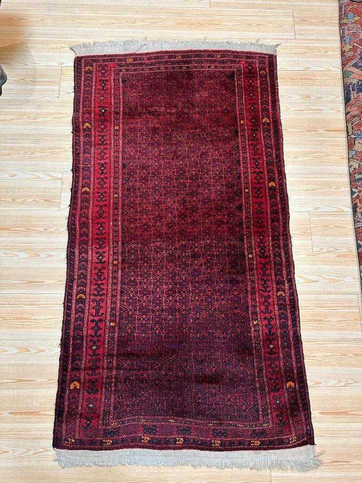 Perzisch Tapijt Baluch 185x103 cm( Carpets and Rugs Davoud ), Huis en Inrichting, Stoffering | Tapijten en Kleden, Zo goed als nieuw