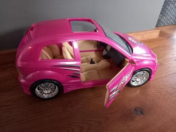 Barbie Auto - Roze Droomauto! beschikbaar voor biedingen