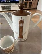 Theepot en kopjes met Hollandse taferelen, Keramiek, Ophalen of Verzenden, Zo goed als nieuw, Overige stijlen
