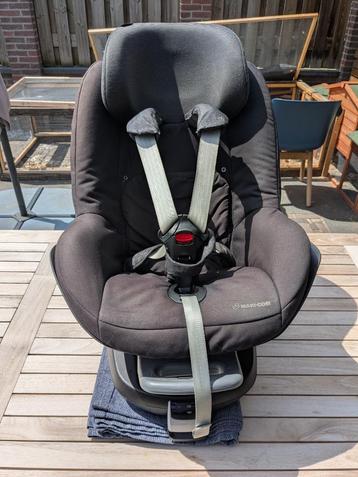 Maxi Cosi Pearl met Family Fix  beschikbaar voor biedingen