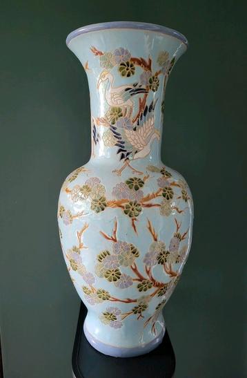Vintage vaas, handbeschilderd, kraanvogels & bloemen. 81 cm! beschikbaar voor biedingen