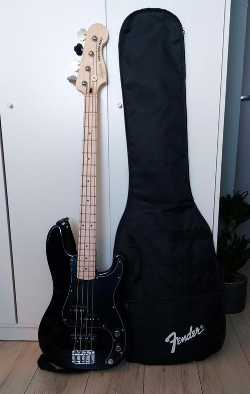 Squier Affinity P Bass MN PJ BK, Muziek en Instrumenten, Snaarinstrumenten | Gitaren | Bas, Zo goed als nieuw, Ophalen
