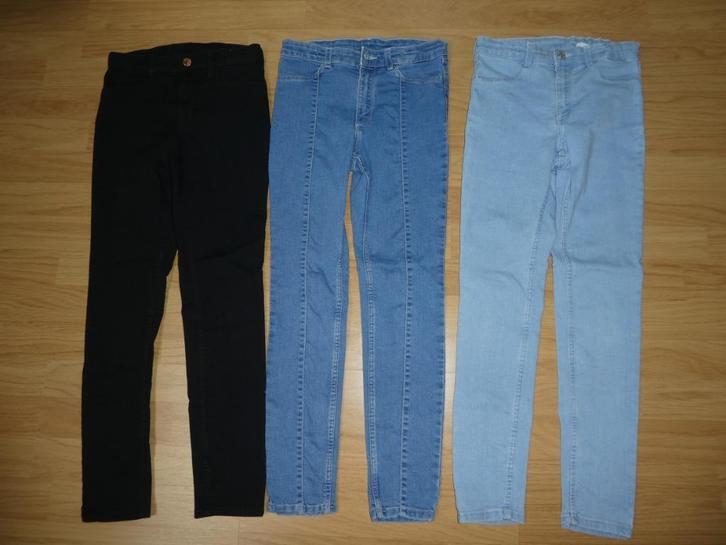 Pakket met 7 jeans van H&M, We Fasion en Hema, maat 140, Kinderen en Baby's, Kinderkleding | Maat 134, Gebruikt, Jongen, Broek
