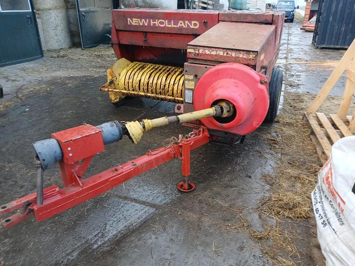 Pakjespers,Weidebloter,Kunstmeststrooier, As,Klem,Veekar, Zakelijke goederen, Agrarisch | Werktuigen, Veehouderij, Weidebouw, Ophalen of Verzenden