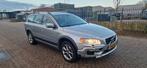 Volvo XC70 2.4 D5 AWD Geartronic 2010 Grijs ocean race!, Auto's, Volvo, 1716 kg, Zwart, 193 €/maand, XC70