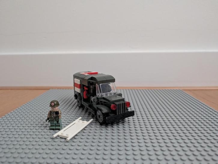 LEGO (WW2 Motor Kanon Ambulance | 1 1 1ST), Kinderen en Baby's, Speelgoed | Duplo en Lego, Zo goed als nieuw, Lego, Complete set