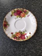 Royal Albert Old Country Roses schotel, Ophalen of Verzenden, Zo goed als nieuw, Porselein, Kop en/of schotel