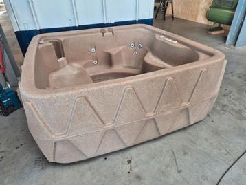 Dreammaker jacuzzi (opknapper) beschikbaar voor biedingen