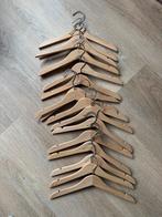 Diverse houten hangers, Kleding | Dames, Kledinghangers, Ophalen of Verzenden, Zo goed als nieuw, Hout