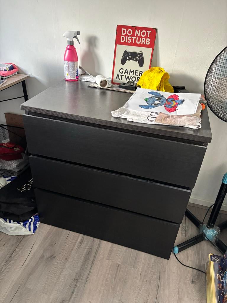 Malm kast bruin/zwart - lichte gebruikssporen, Huis en Inrichting, Kasten | Kledingkasten, Ophalen, Overige materialen, Gebruikt