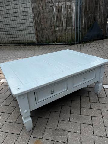 Salontafel beschikbaar voor biedingen