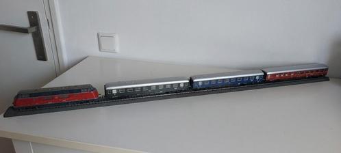 Märklin Treinstel 3021 incl 3 personen rijtuigen, Hobby en Vrije tijd, Modeltreinen | H0, Gebruikt, Locomotief, Wisselstroom, Märklin