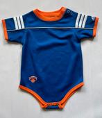 New York Knicks NBA Basketbal onesie. Adidas. 12 maanden., Sport en Fitness, Basketbal, Nieuw, Ophalen of Verzenden, Kleding