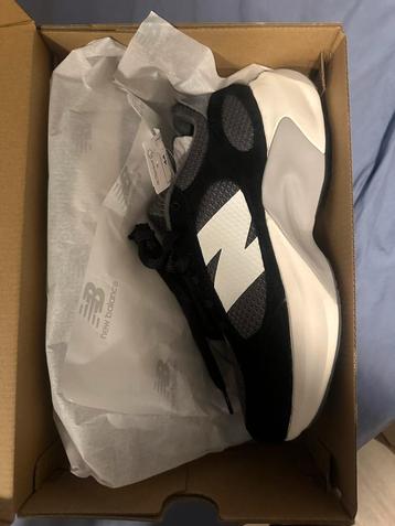 New Balance WRD Runner - Maat 44 - Nieuw beschikbaar voor biedingen