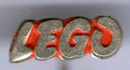 LEGO rood op zilverkleurig bouwblokken speldje ( W_327 ), Verzamelen, Speldjes, Pins en Buttons, Verzenden, Nieuw, Merk, Speldje of Pin