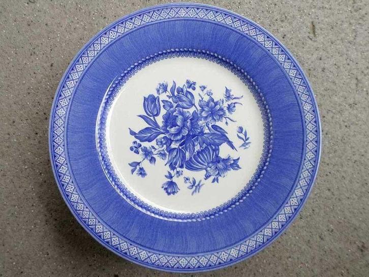 11 borden Churchill "Out of the Blue"magnetron+vaatwasser c6, Huis en Inrichting, Keuken | Servies, Nieuw, Bord(en), Overige stijlen