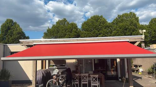 Knikarmscherm 4.50 x 2.50 meter, Tuin en Terras, Zonneschermen, Gebruikt, Knikarmscherm, 150 tot 300 cm, 250 cm tot 450 cm, Ophalen