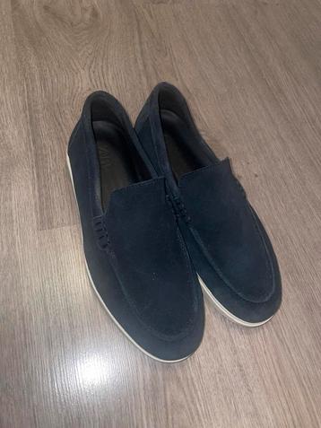 Zara Blauwe Loafers beschikbaar voor biedingen