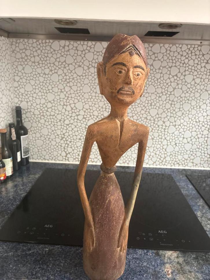 Javaans Houten Beeld - Authentiek Snijwerk, Antiek en Kunst, Kunst | Beelden en Houtsnijwerken, Ophalen of Verzenden