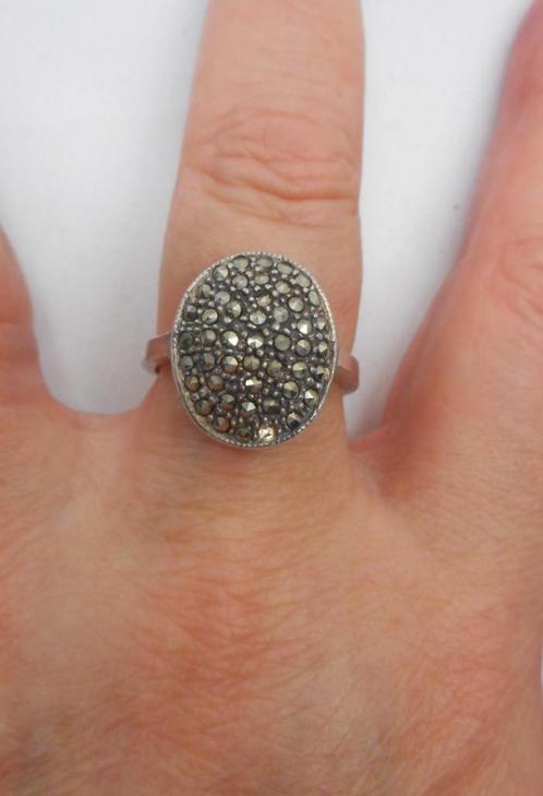 Zilveren ring met markasiet steentjes maat 18.25 nr.959, Sieraden, Tassen en Uiterlijk, Ringen, Gebruikt, Dame, 18 tot 19, Zilver