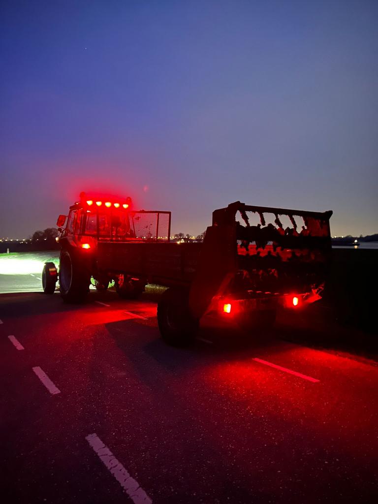 Nette mest strooier, Ophalen of Verzenden, Gewasbescherming en Bemesting