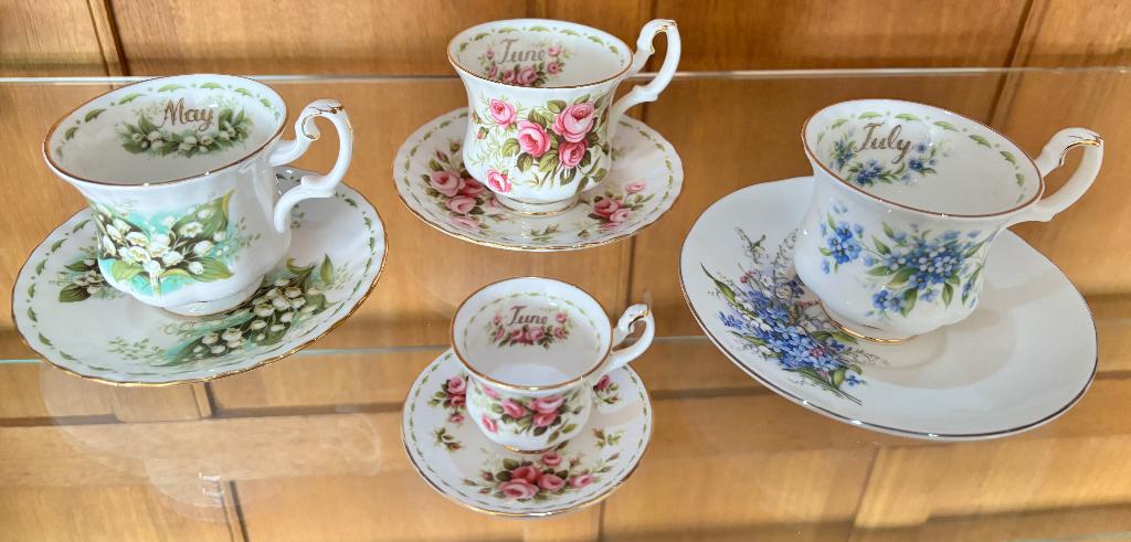 Royal Albert kop en schotels – Flower of the Month (set), Ophalen of Verzenden