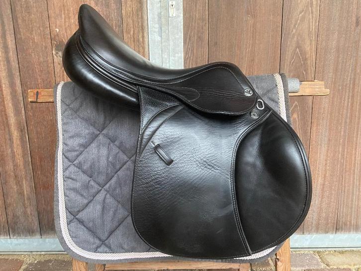 Springzadel Prestige 1x /Stubben 2x / Equipe 2x !!!, Dieren en Toebehoren, Paarden en Pony's | Zadels, Zo goed als nieuw, Springen