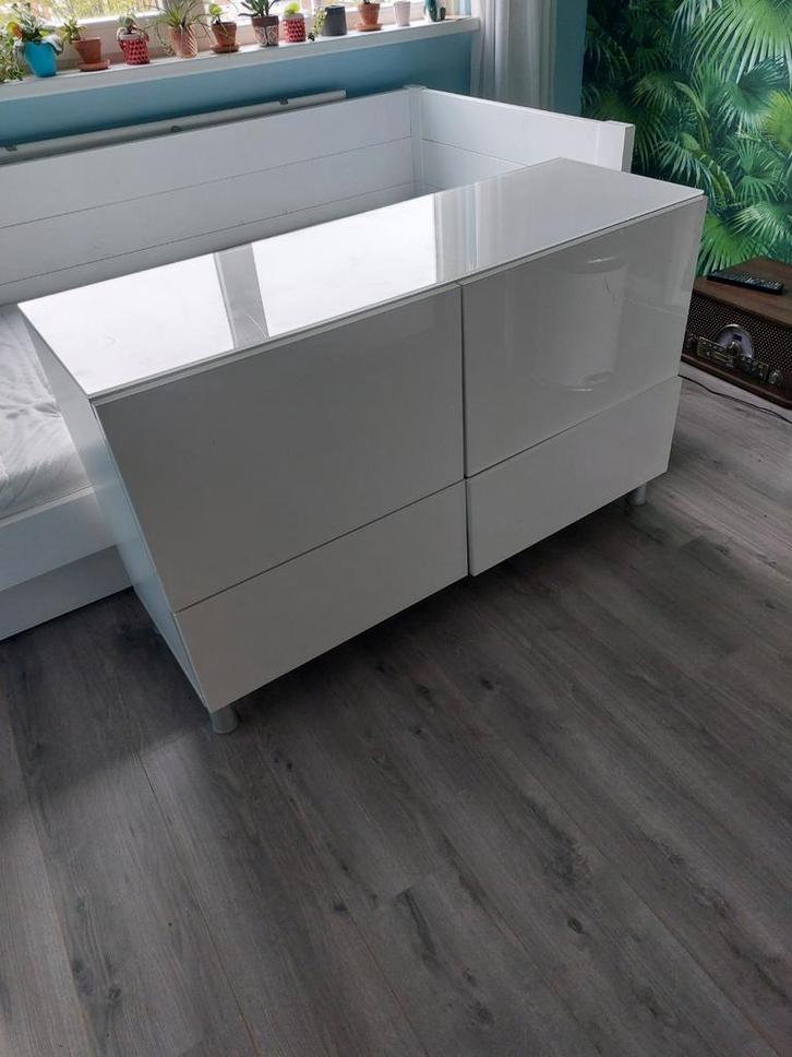 Ikea Besta wit hoogglans kast met lade en glasplaat, Huis en Inrichting, Kasten | Overige, Gebruikt, Ophalen of Verzenden