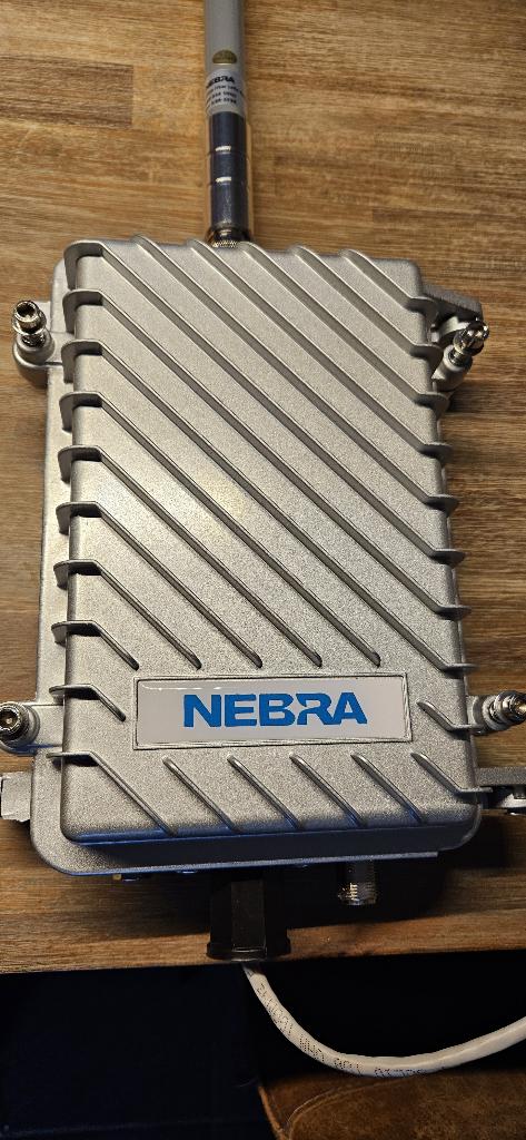 Nebra Outdoor LoraWAN gateway // Hotspot, Ophalen of Verzenden, Zo goed als nieuw, Router, NEBRA