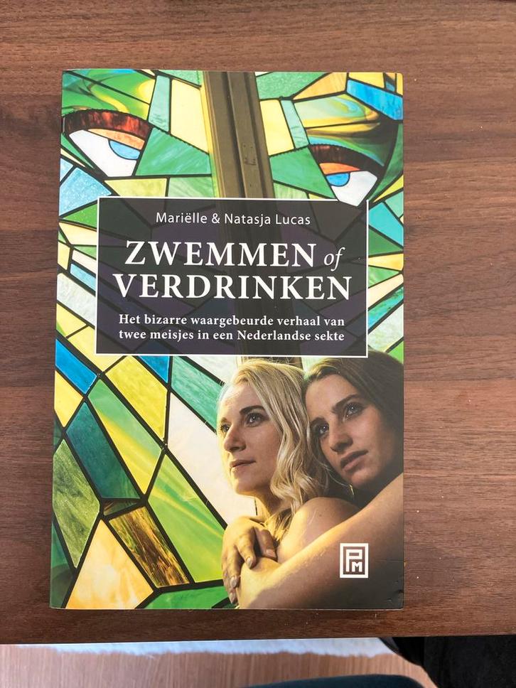 Zwemmen of Verdrinken - Mariëlle & Natasja Lucas, Boeken, Romans, Nieuw, Nederland, Ophalen of Verzenden