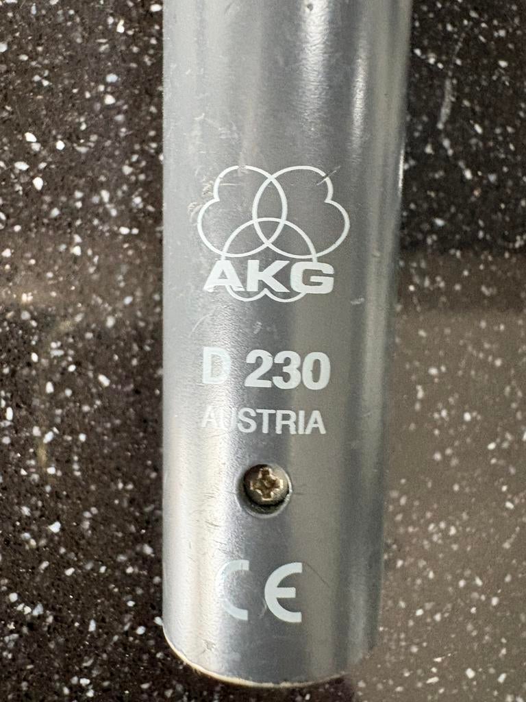 AKG D 230 reporter microfoon, Muziek en Instrumenten, Microfoons, Ophalen of Verzenden, Gebruikt