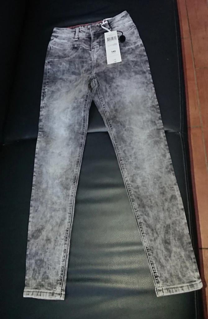 Nieuwe spijkerbroek meisje maat 140 (10 jaar), Kinderen en Baby's, Kinderkleding | Maat 140, Broek, Meisje, Nieuw, Ophalen of Verzenden