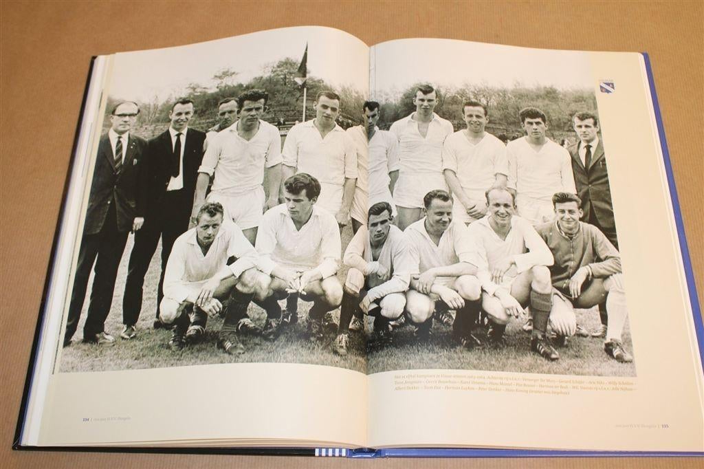 H.V.V. Hengelo — 100 Jaar Jubileum [1909-2009], Ophalen of Verzenden, Zo goed als nieuw, Watersport en Hengelsport