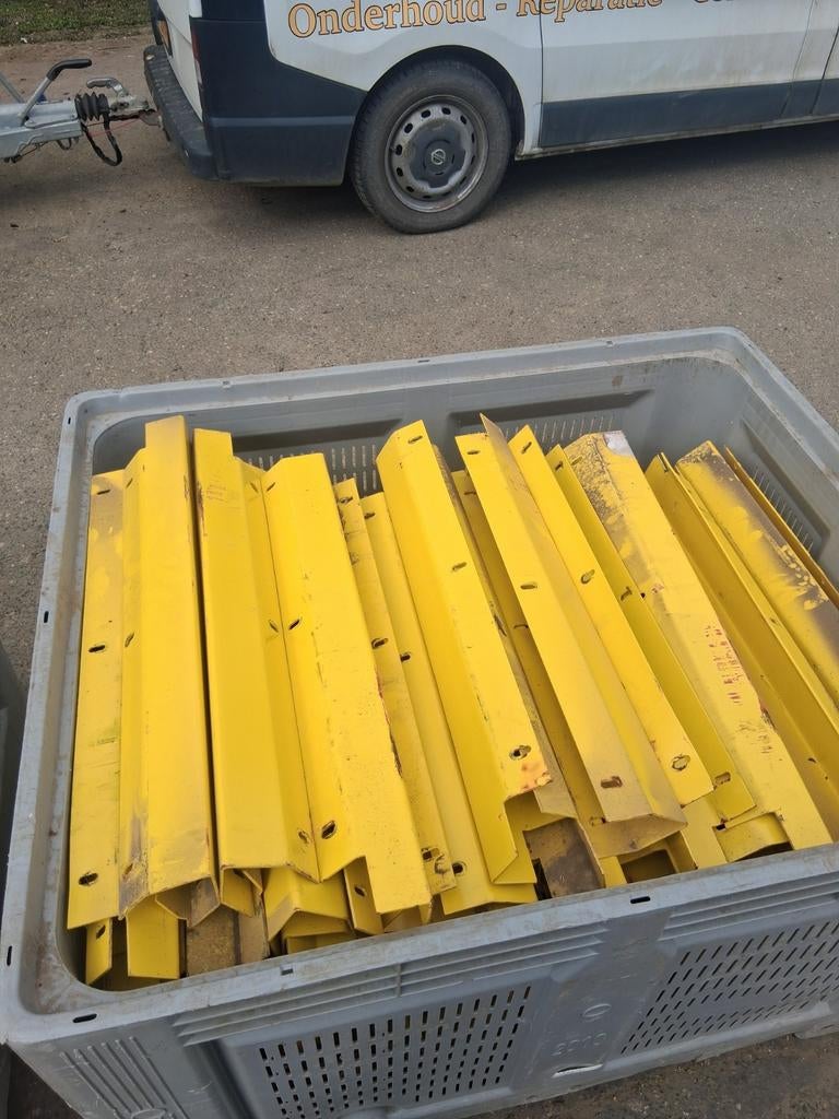 Hoekbeschermer palletstelling, Ophalen of Verzenden, Gebruikt, IJzer