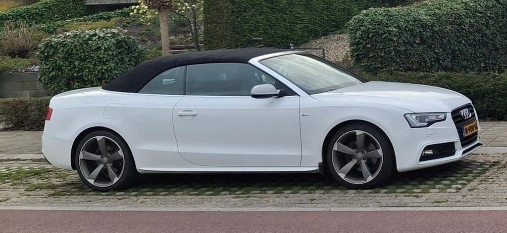 Audi A5 sportline 1.8 net BEURT/APK 19 inch ROTOR, Voorwielaandrijving, Zwart, Cabriolet, 4 stoelen