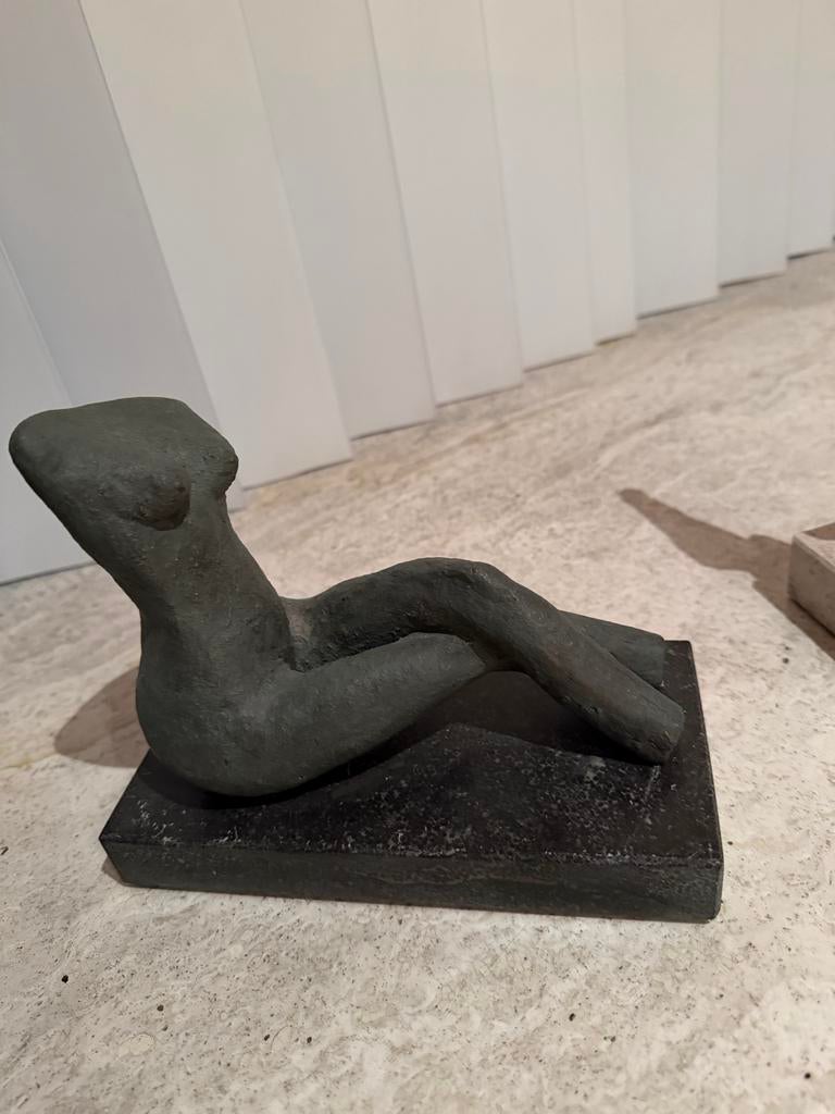 Dame beeldje, Ophalen