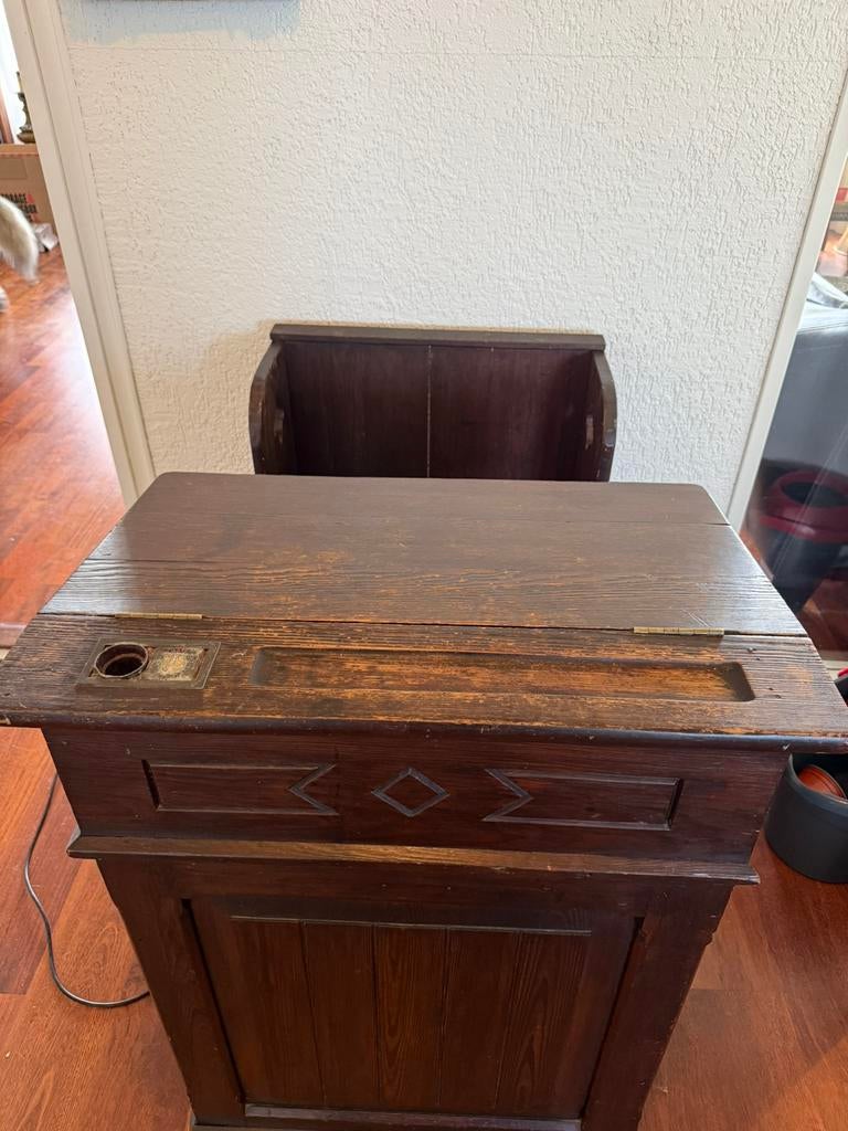 Oude lessenaar, Ophalen, Zo goed als nieuw