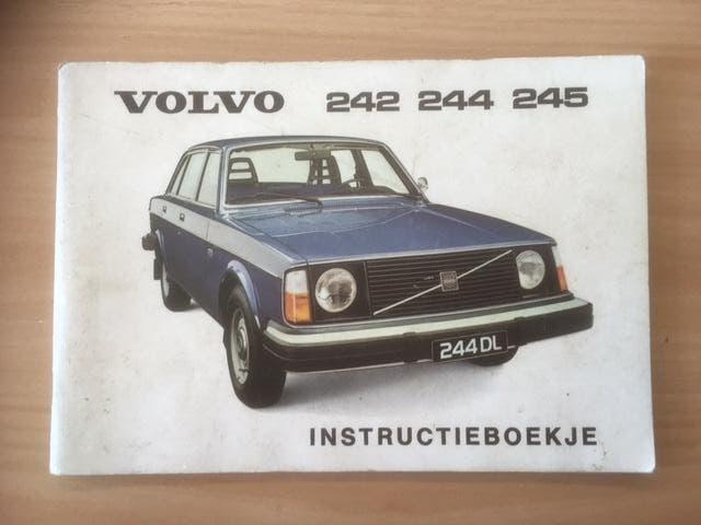 Handleiding/Instructieboekje  Volvo 242/244/245    1975   NL, Ophalen of Verzenden