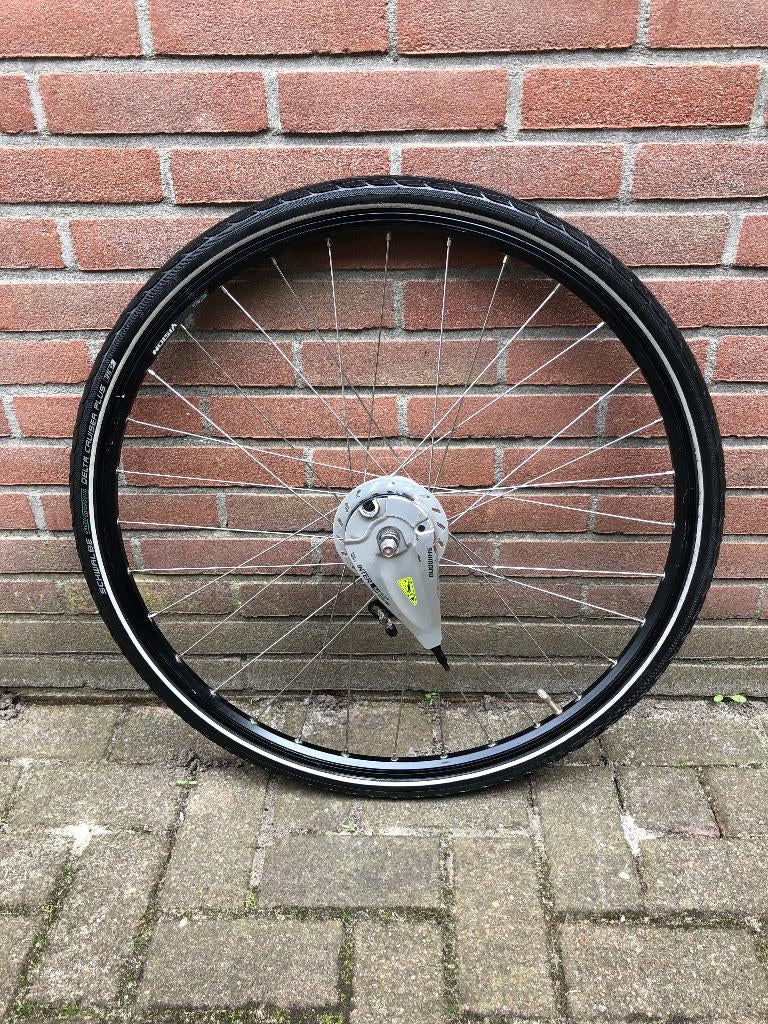 Gazelle voorwiel 28 inch(compleet met binnen -en buitenband), Fietsen en Brommers, Toerfiets, Zo goed als nieuw, Aluminium, Gazelle