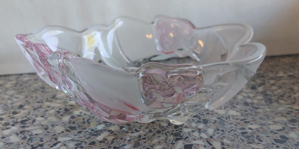 Vintage Glazen schaal met aardbeien aardbeienschaal, Ophalen of Verzenden, Overige stijlen, Glas, Schaal of Schalen