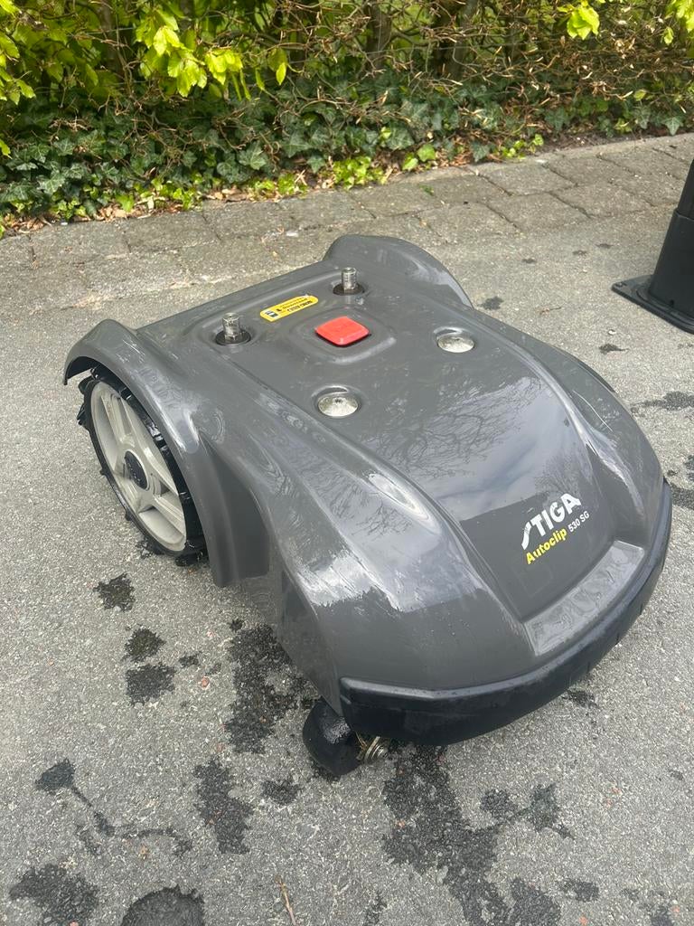 Stiga 530SG, Ophalen, Gebruikt, Meer dan 25 cm, Bestuurbaar via app