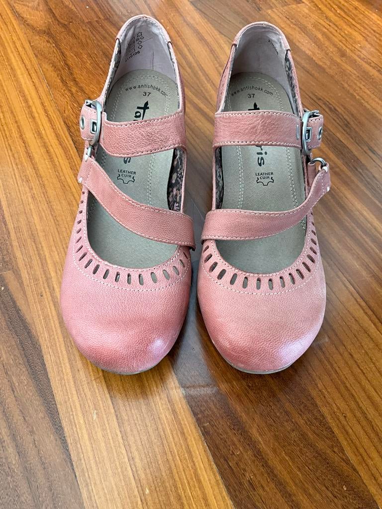 Tamaris Damesschoenen maat 37, Ophalen, Schoenen met lage hakken, Zo goed als nieuw, Roze