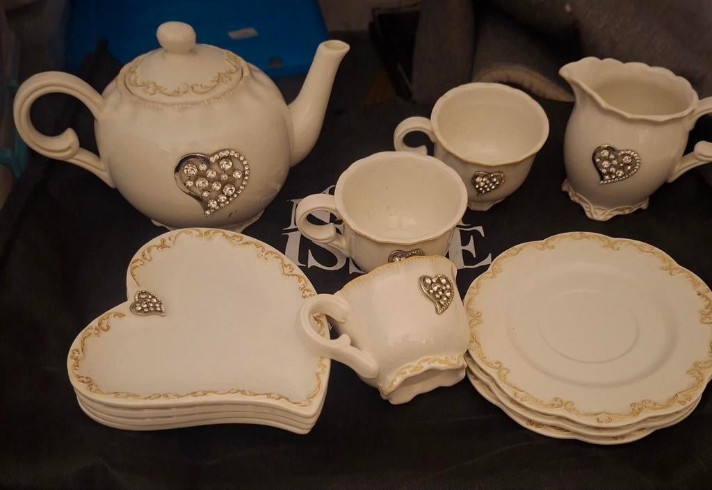 Appletree Home & Garden servies met hartjes, Ophalen of Verzenden, Porselein, Overige stijlen, Kop(pen) en/of Schotel(s)
