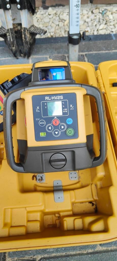 Topcon RL-HV2S Roterende dubbelafschot laser statief en baak, Ophalen, Gebruikt, Overige meters